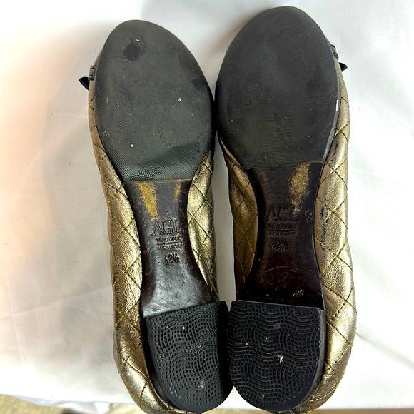 AGL Size 42-1/2 Black patent leather toe with Gold Quilted flat with Silver. - Picture 8 of 12